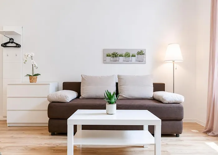 Comfy 2br Very Central, 10 Min To Westbahnhof Apartment