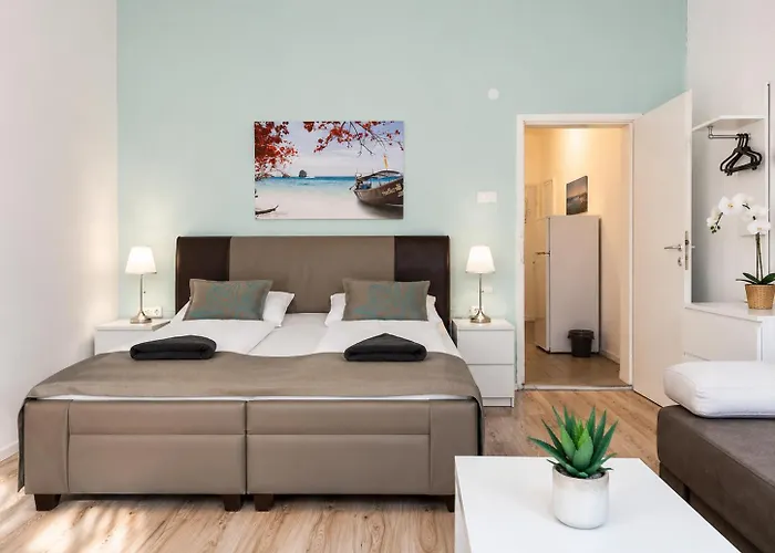 Apartment Comfy 2br Very Central, 10 Min To Westbahnhof Vienna