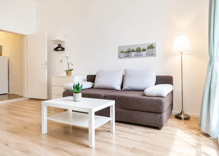 Comfy 2br Very Central, 10 Min To Westbahnhof Apartment
