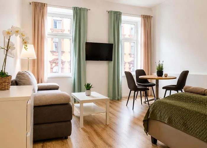 Comfy 2br Very Central, 10 Min To Westbahnhof Vienna