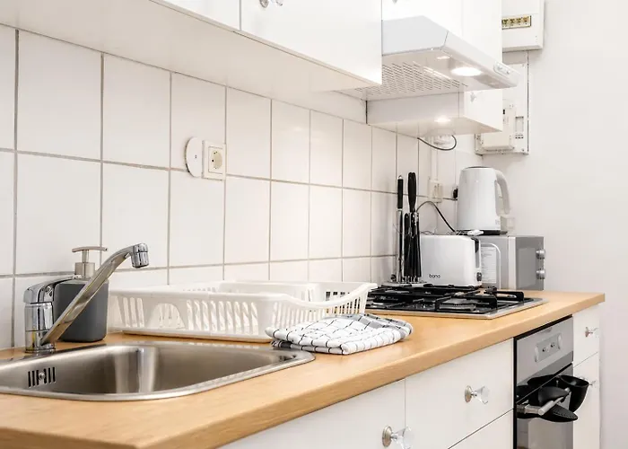 Apartment Comfy 2br Very Central, 10 Min To Westbahnhof *